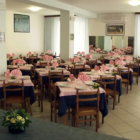 Hotell Trinidad Rimini